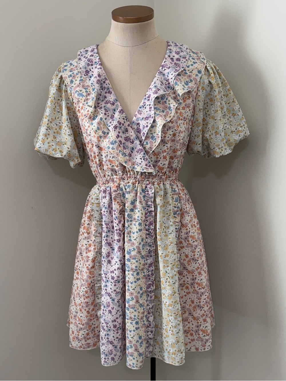 Storia Small Patchwork Ditzy Floral Ruffled Puff Sleeve Mini Dress